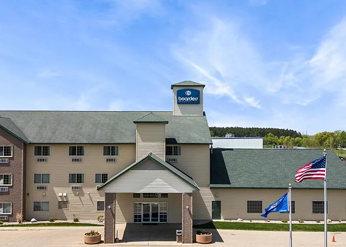 Boarders Inn & Suites By Cobblestone Hotels - Shawano